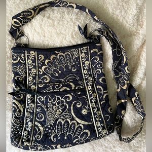 Vera Bradley Hipster in Twirly Bird Navy/White